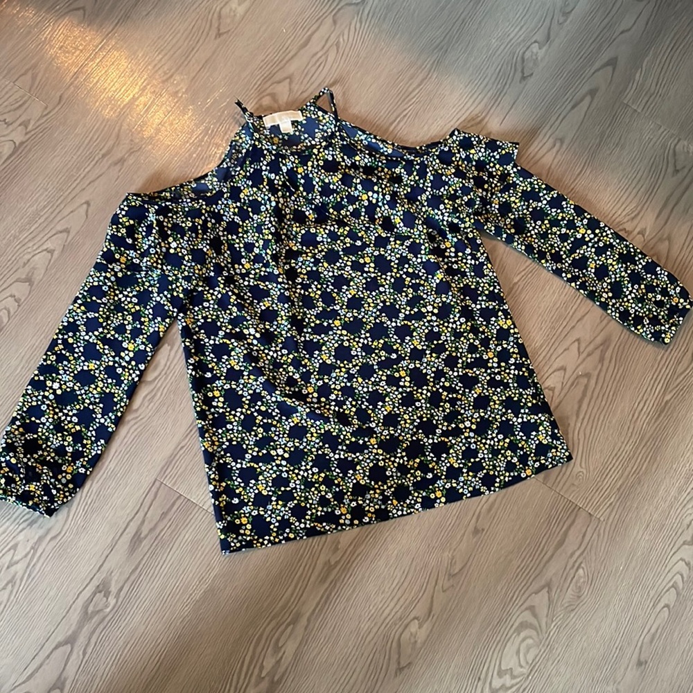 Michael Kors Shoulder Cutout Top